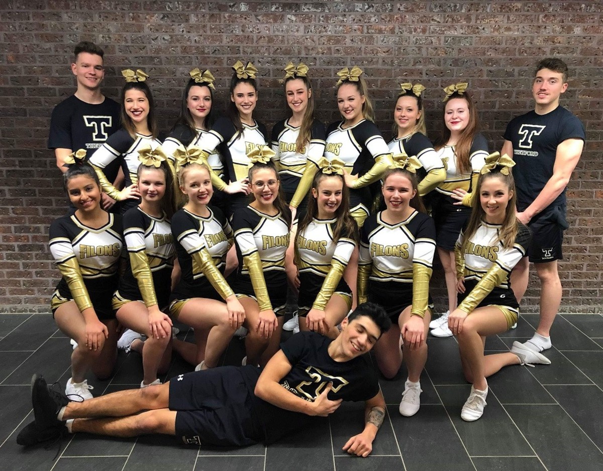 Filons Du Cegep De Thetford Des Nouvelles De Cheerleading Et De Hockey