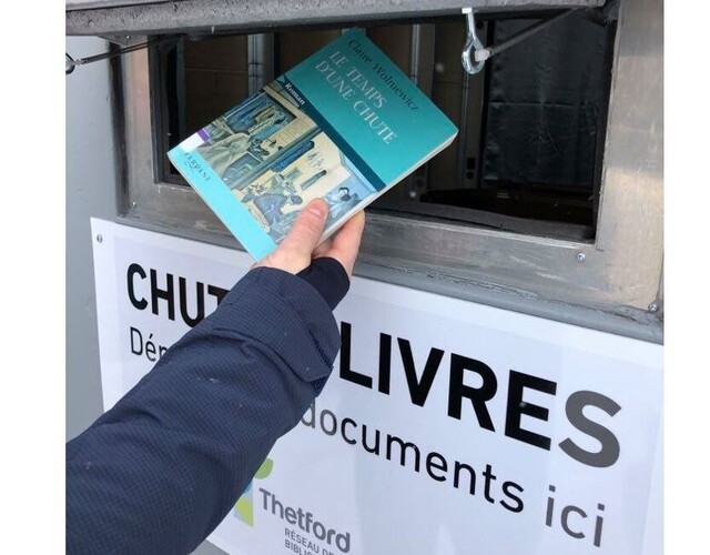 Réseau des bibliothèques publiques de Thetford: Abolition des frais de retard