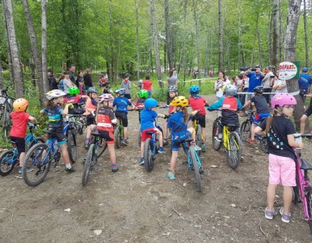 230 participants à la première course régionale de vélo de montagne