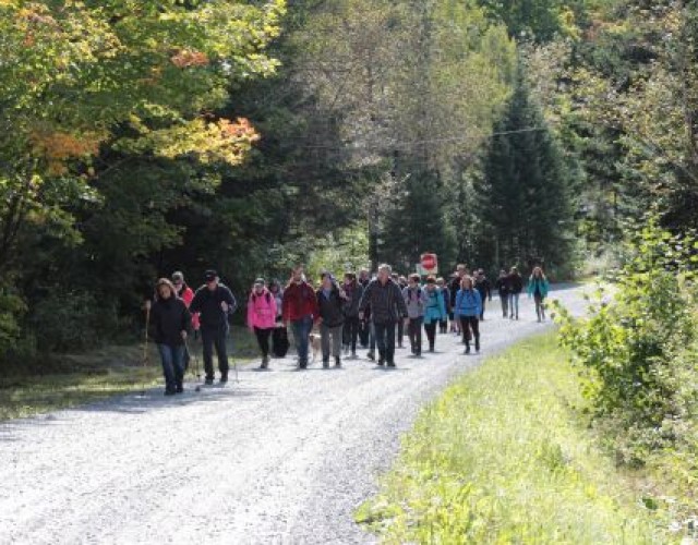 2e édition de la marche en groupe sur le Chemin de Saint-Jacques-Appalaches!