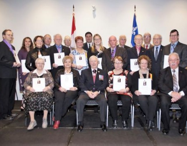 L'honorable J. Michel Doyon a remis des certificats reconnaissance à 19 organismes communautaires