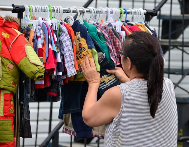 Les ventes-débarras sont de retour, deux fois plutôt qu'une!