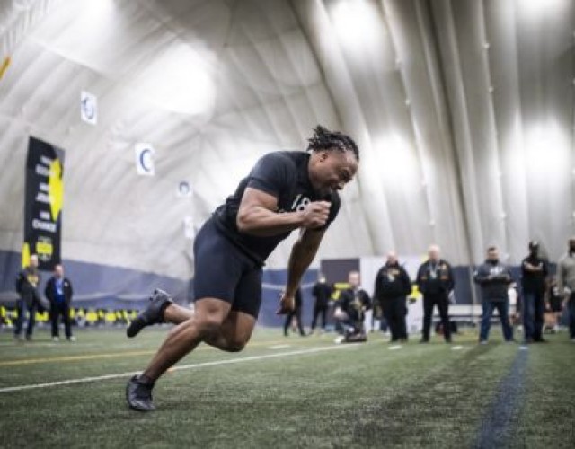 Asnnel Robo : Un ex-joueur des Filons repêché par les Alouettes de Montréal